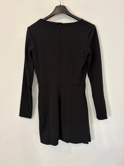 ZARA. Vestido corto negro fruncidos
