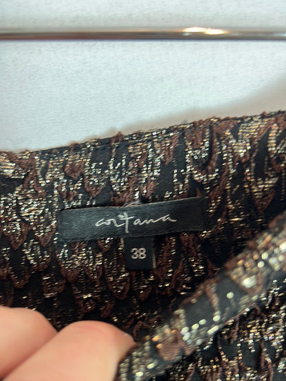 CORTANA. Textured midi pencil skirt. Size 38