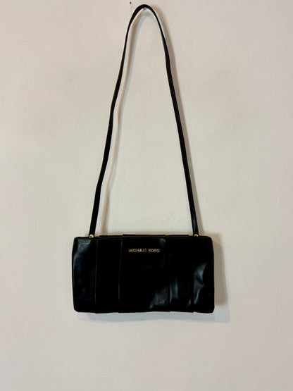 MICHAEL KORS. Bolso negro piel asa larga