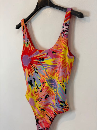 DESIGUAL x MARÍA SCOTE. Top colores halter