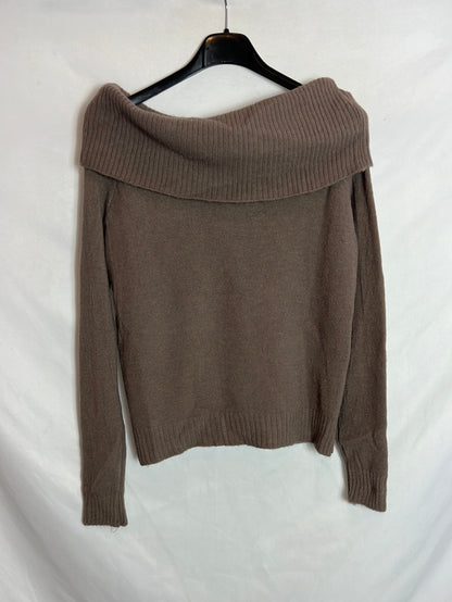 OTRAS. Jersey marrón detalle cuello. T U(S)