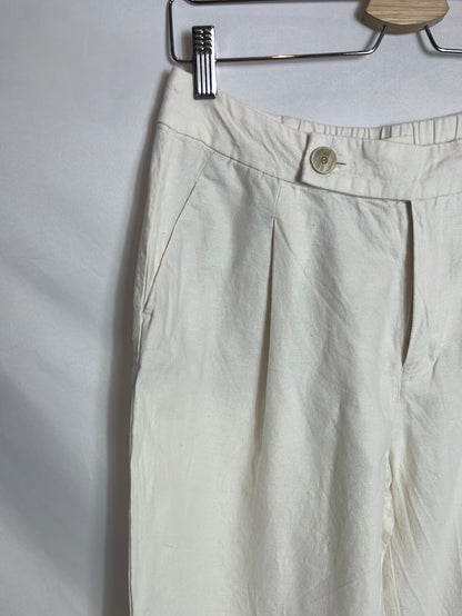 ESE O ESE. Pantalón fluido color crudo. T 38