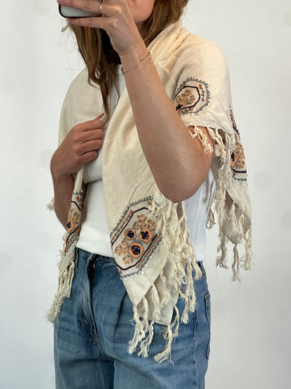 OTHERS. Cotton handkerchief with embroidered details