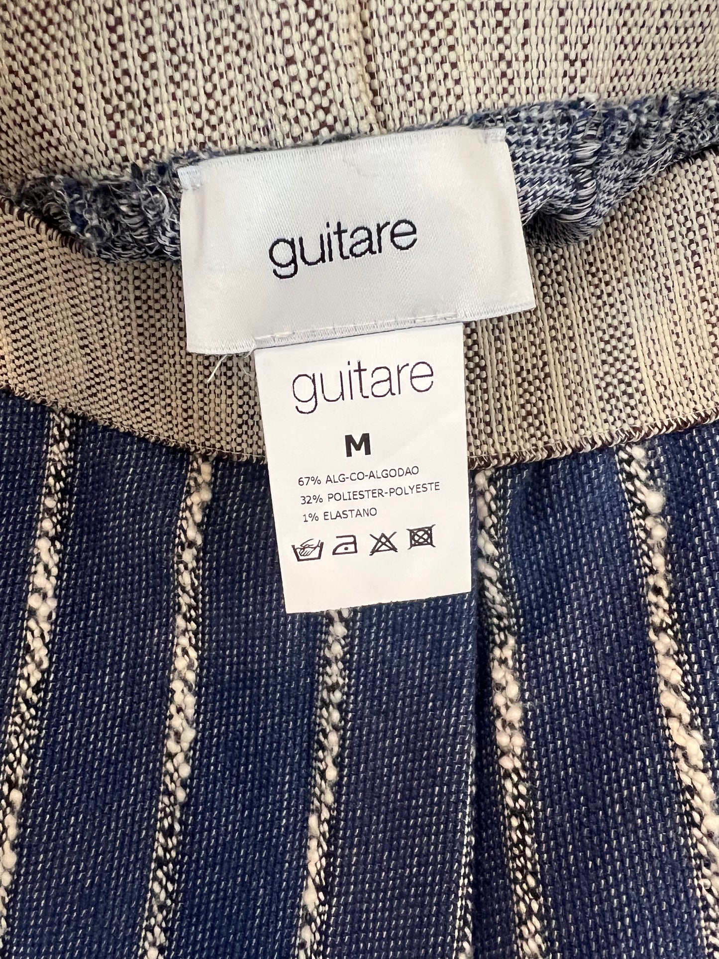 GUITARE. Conjunto chaleco y bermudas rayas T.M