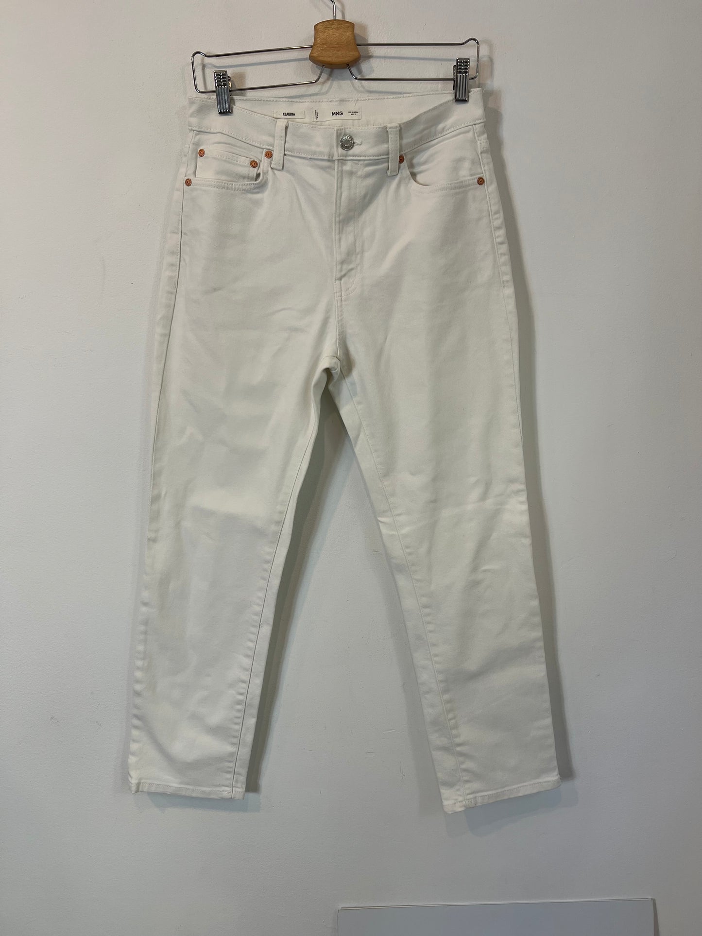 MANGO. Pantalón recto blanco T.38