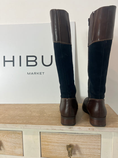 ALPE. Botas doble textura. T 40