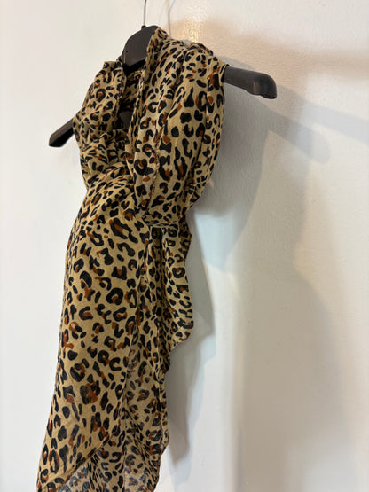 OTHERS. Animal print scarf