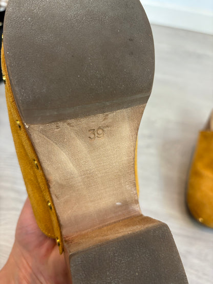 SÉZANE. Zueco camel piel