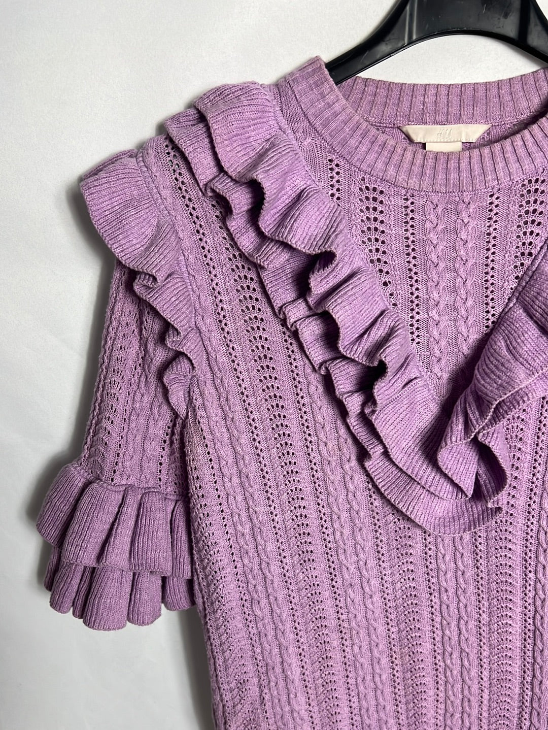 H&M.Top punto lila volantes. T 36 (Tara)