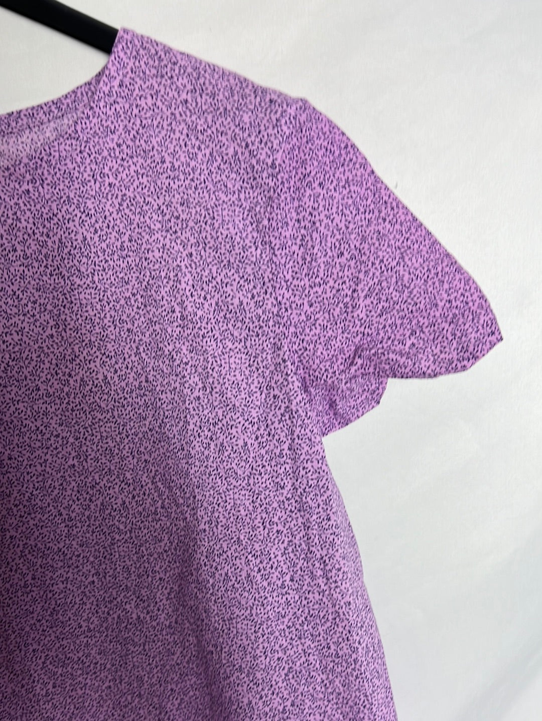 OTHERS. Short purple floral dress. TS/M