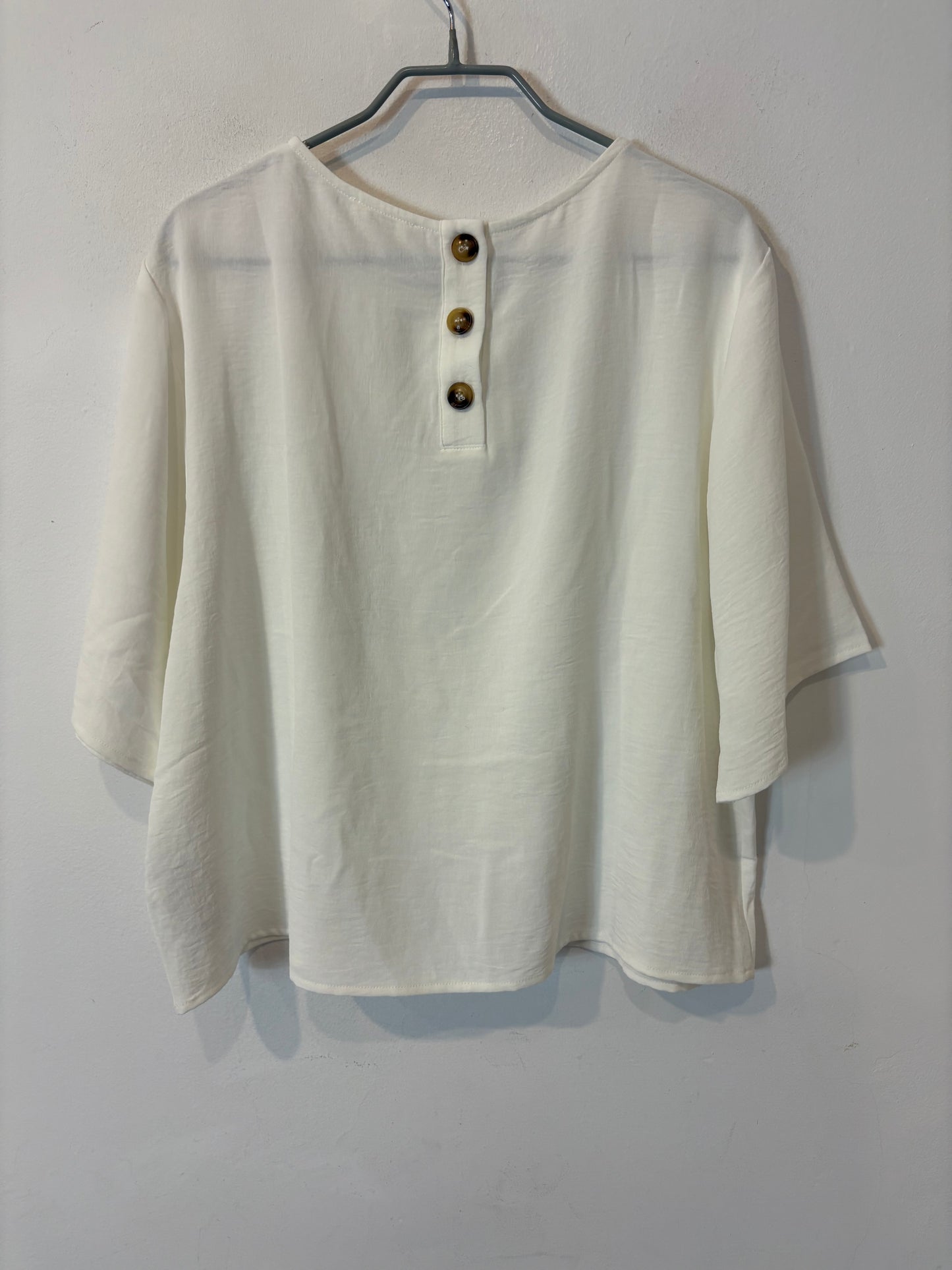 GRACE & MILA. Blusa blanca fluida
