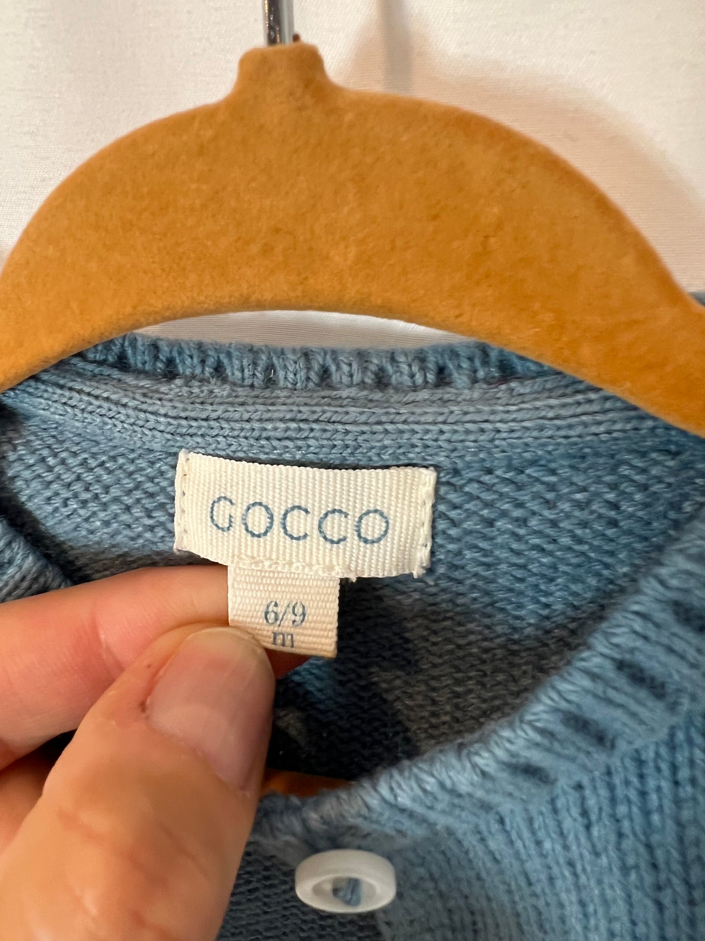 GOCCO. Blue knit romper set. Size 6-9 months