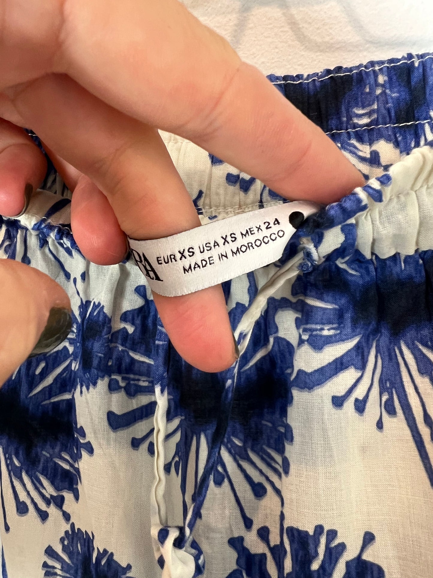 ZARA. Total look falda  y top flores T.xs