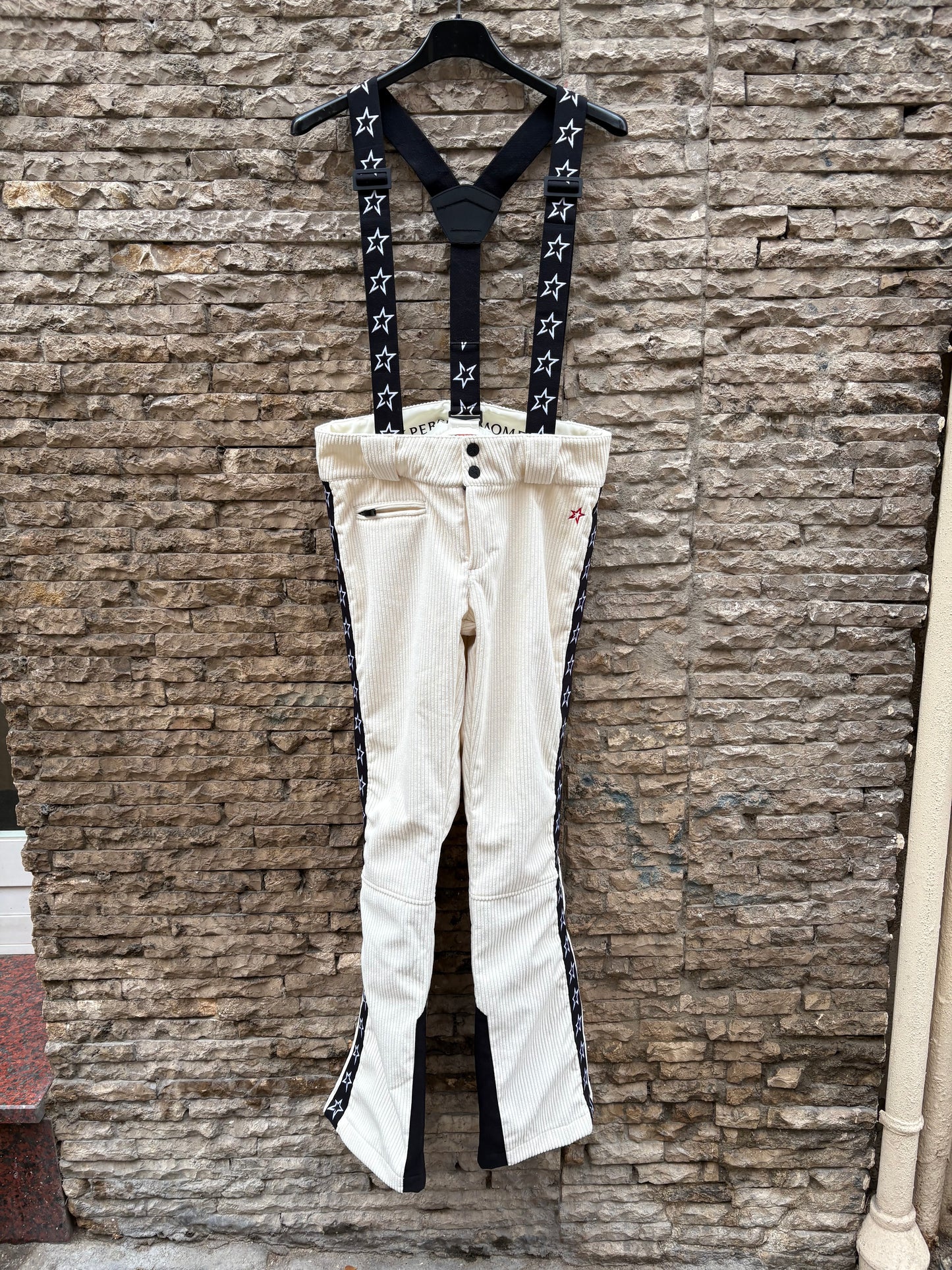 PERFECT MOMENT. Mono ski textura