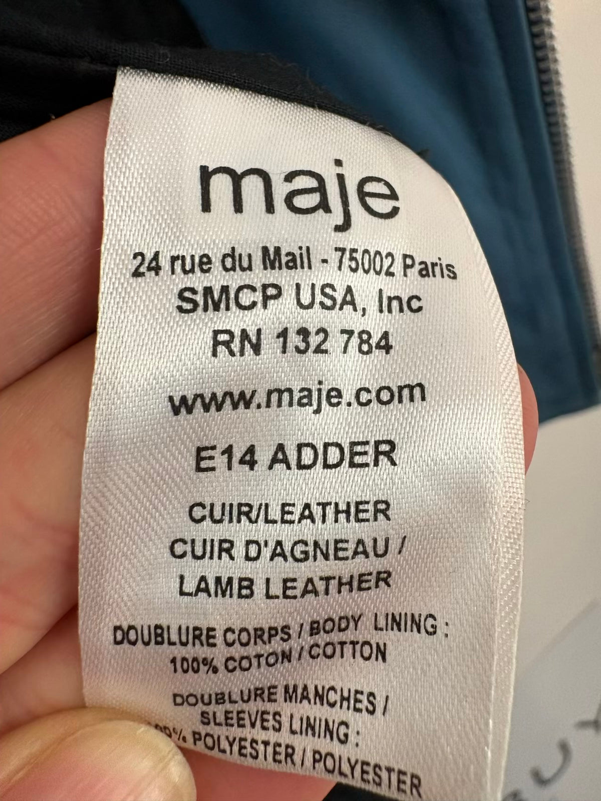 MAJE. Cazadora piel azul cremalleras