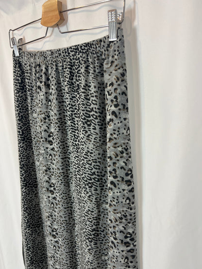 ZÚA. Animal print knit midi skirt. TS