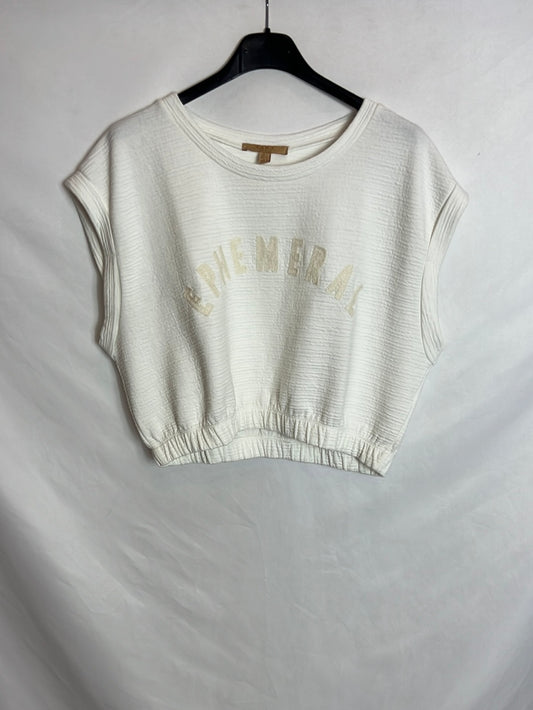 ZARA. White textured letter top. TS