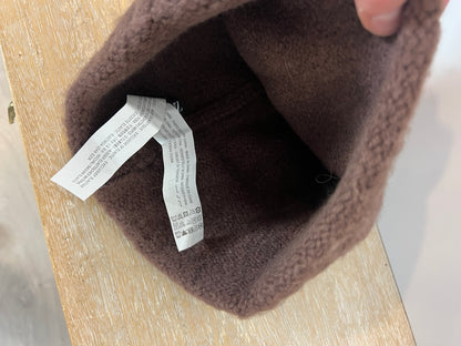 ZARA. Gorro marrón