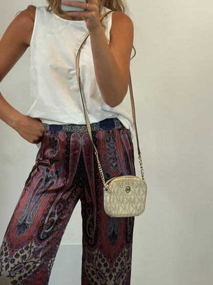 MICHAEL KORS. Bolso mini bandolera