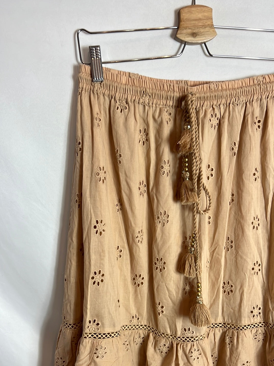 PITI CUITI. Total look rosa empolvado troquelado. T M/L