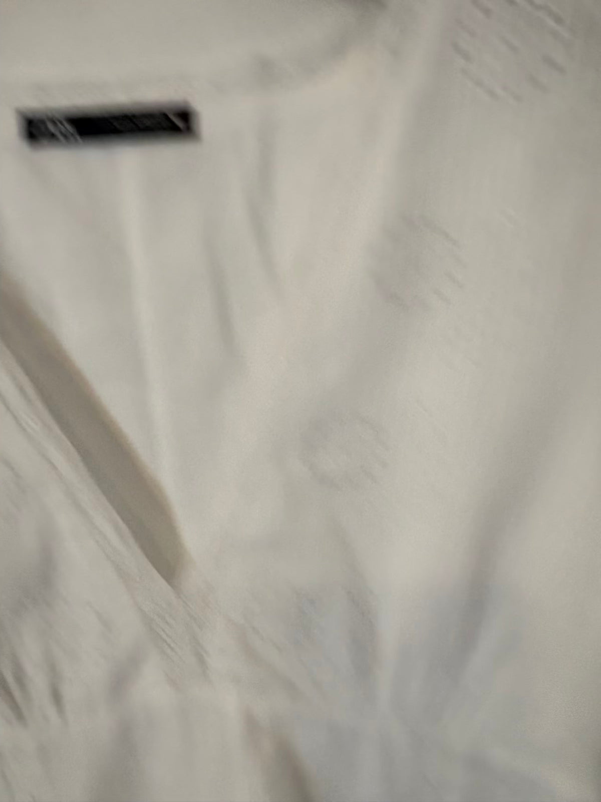 ZARA. Vestido corto blanco bordados