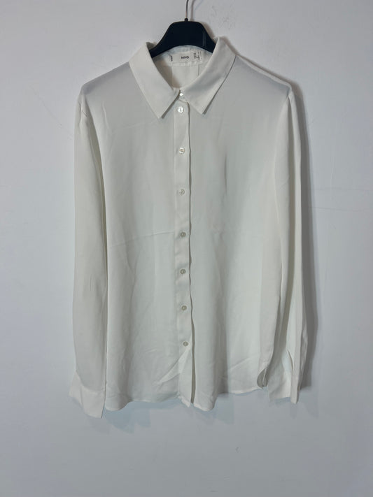 MANGO. Blusa fluida blanca. T S