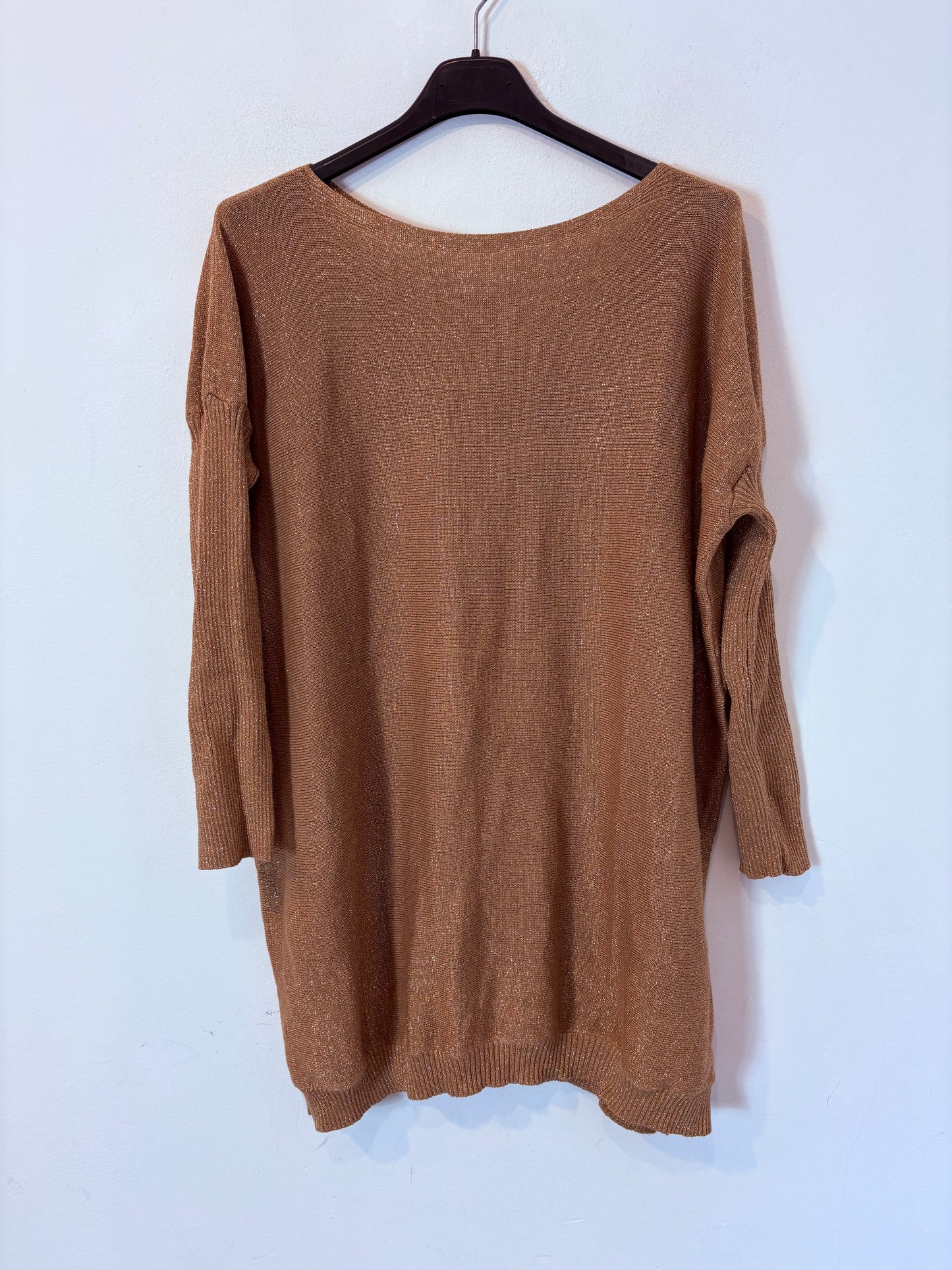 OTRAS. Jersey fino hilos dorados