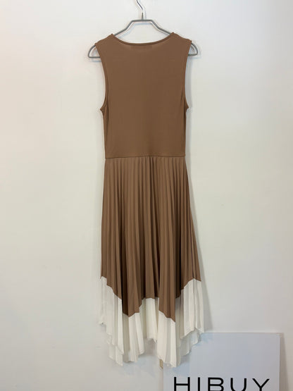 MANGO. Vestido midi plisado bicolor