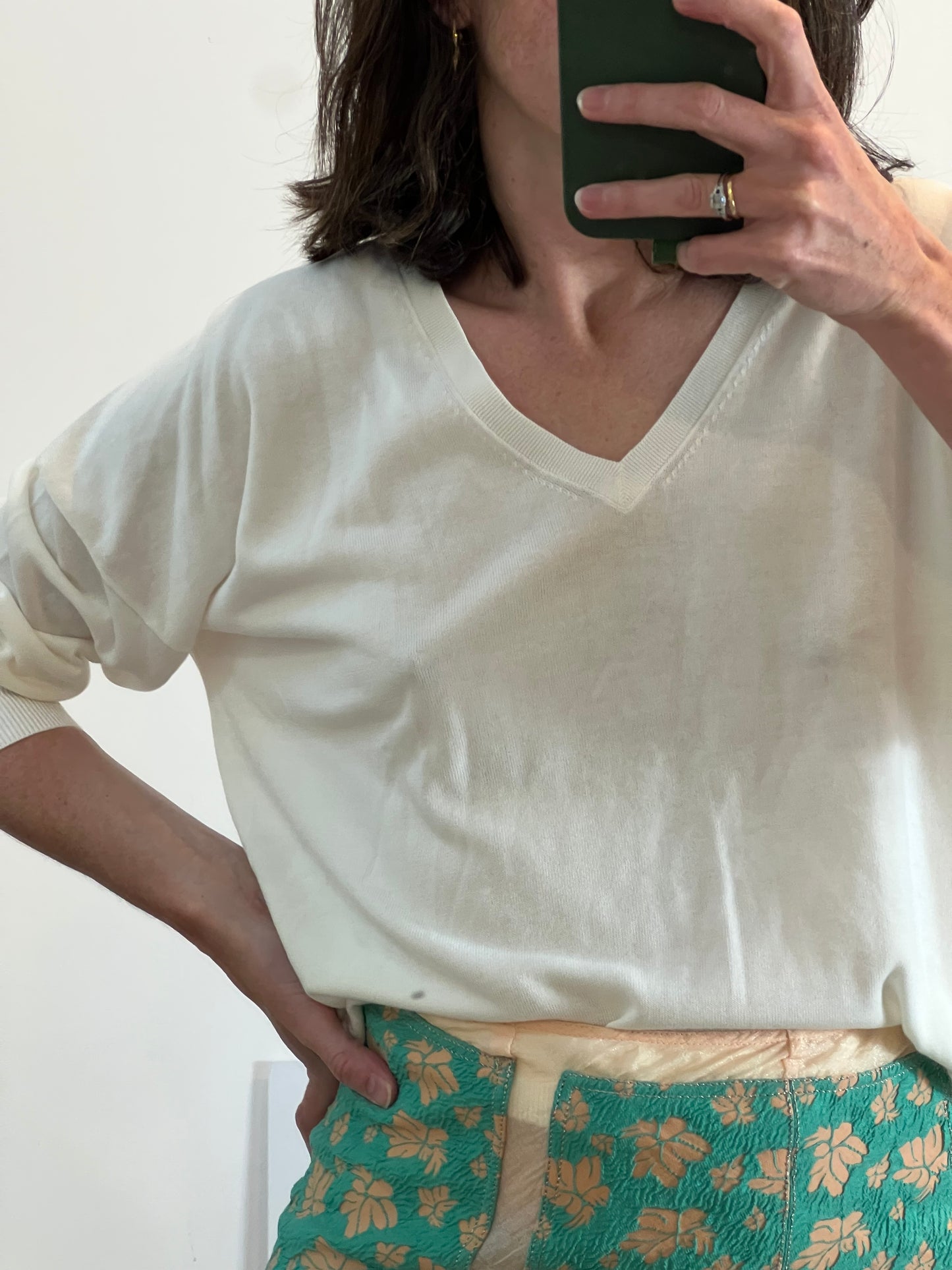 MASSIMO DUTTI. Jersey blanco cuello pico algodón. T S