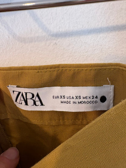 ZARA. Falda denim caqui. T XS