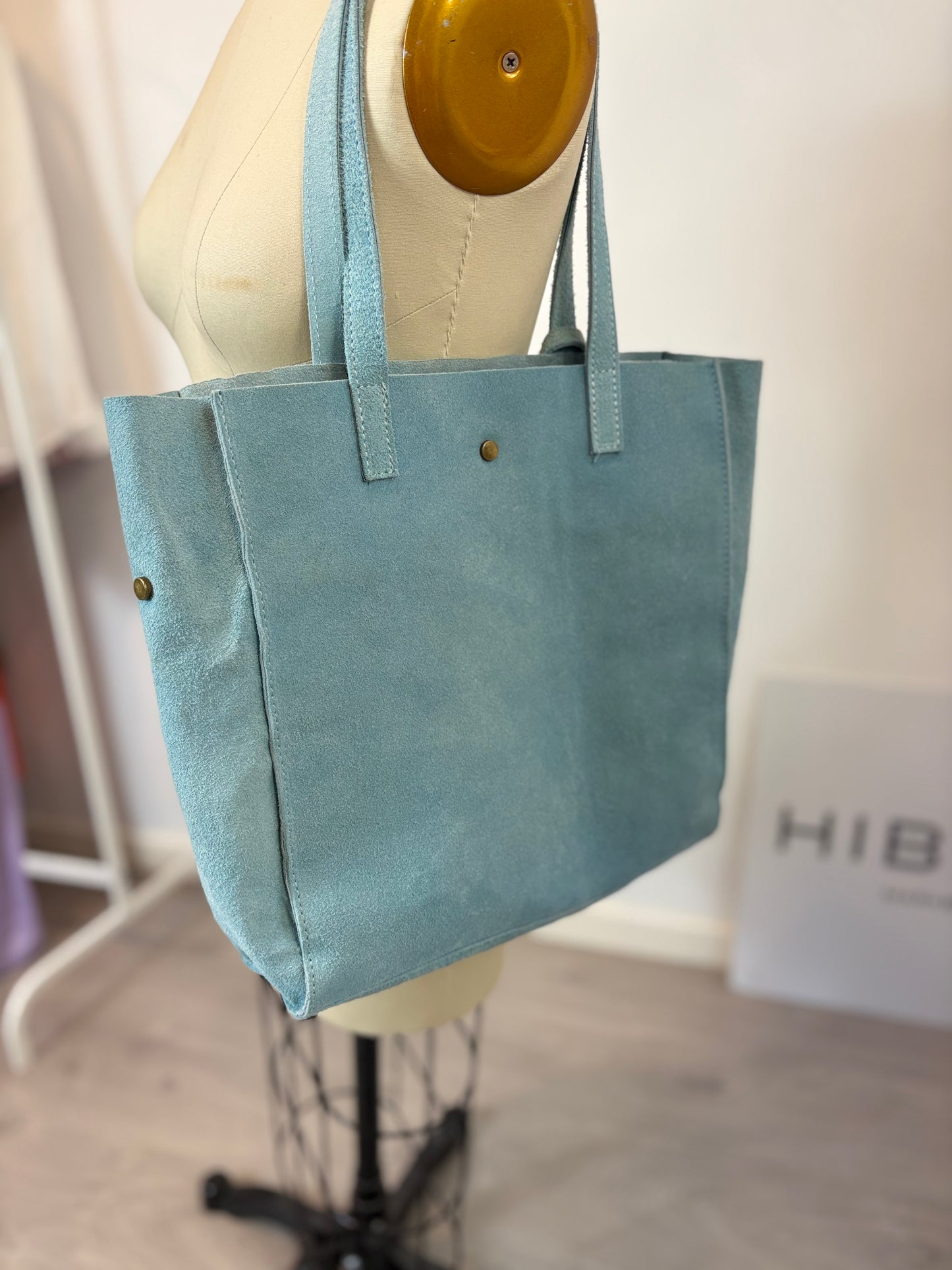 OTRAS. Bolso tote piel azul claro