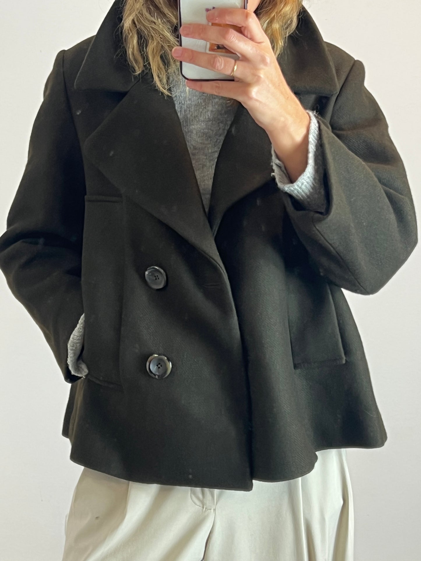 RIKA STUDIOS. Green wool coat Yours