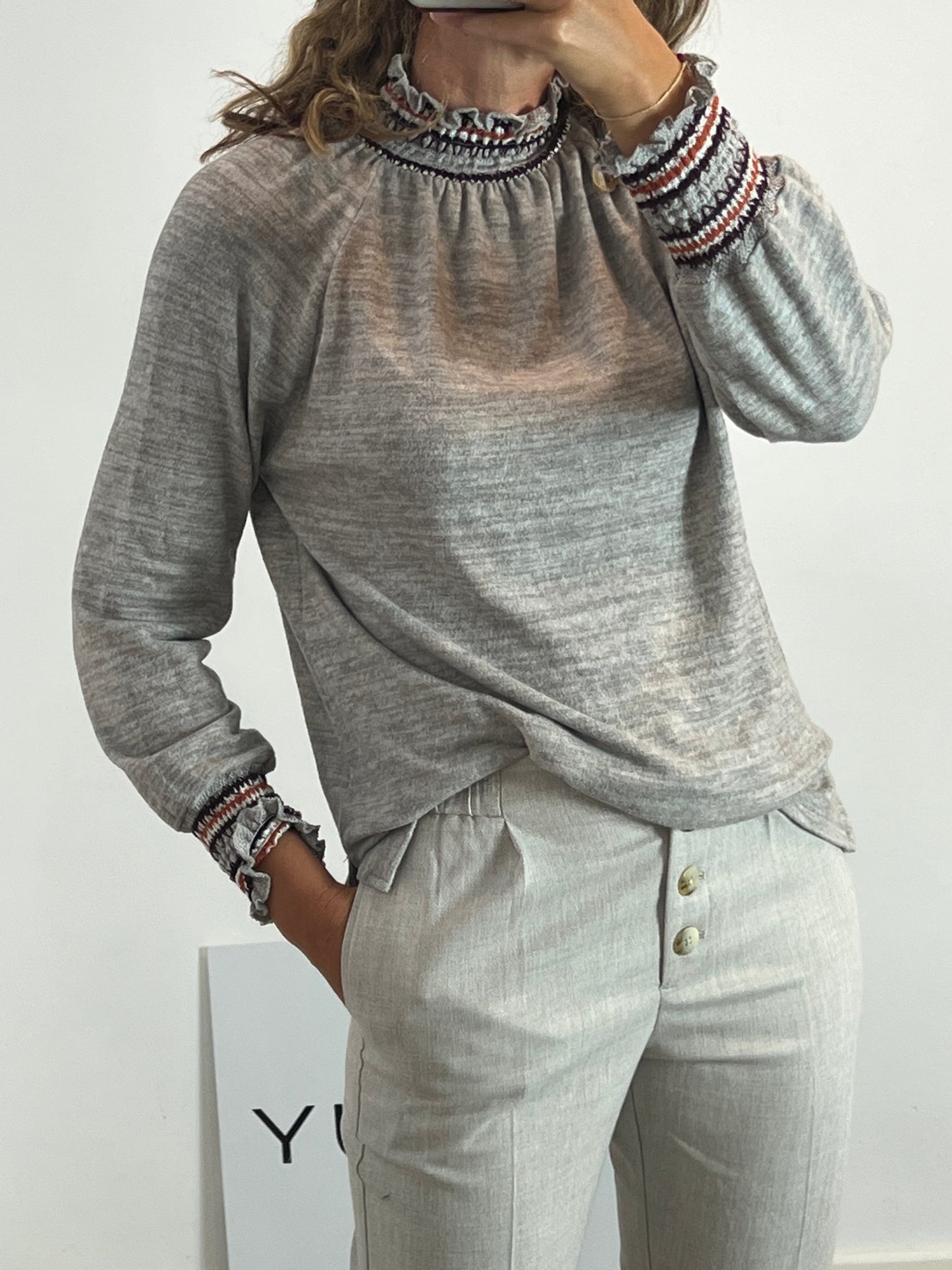 SFERA. Jersey jaspeado detalle cuello y puños T M