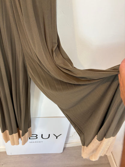 OTHERS. Long green pleated jumpsuit. TS