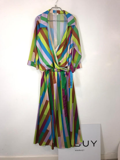 BASYCO. Conjunto blusa y falda rayas colores