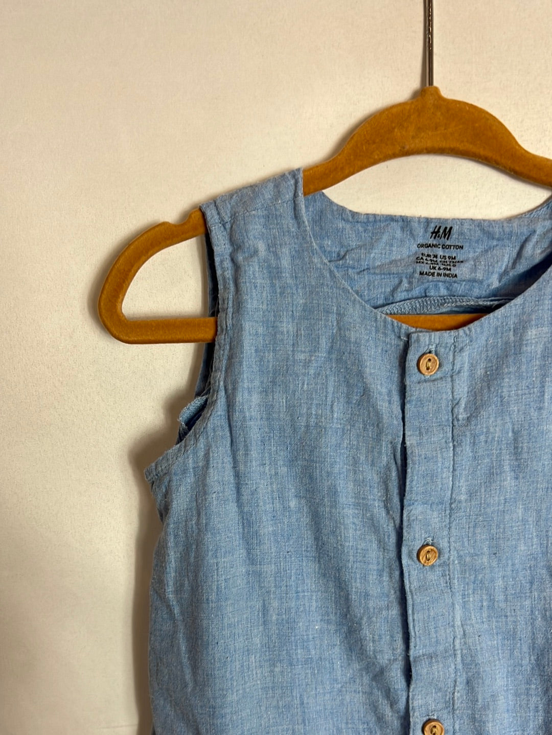 H&M. Ranita denim tejido fino. T 6-9 meses