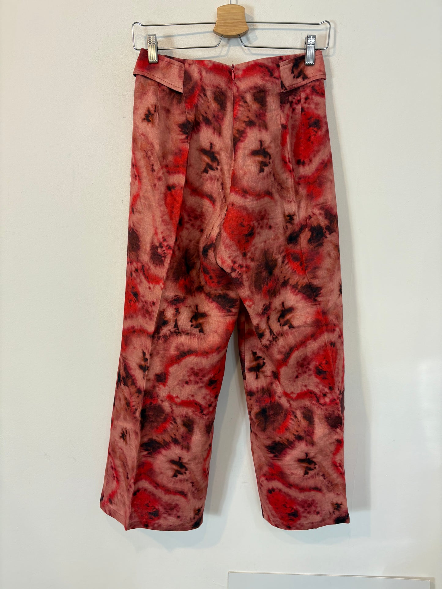 SCALPERS. Total look lino estampado. T S