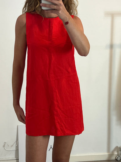 ZARA. Vestido corto rojo T.s