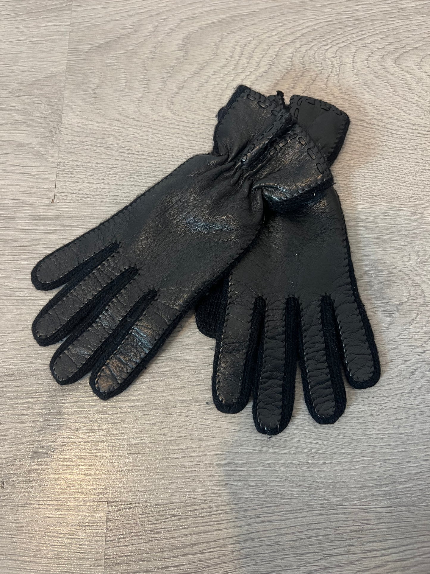 OTRAS. Guantes lana y piel
