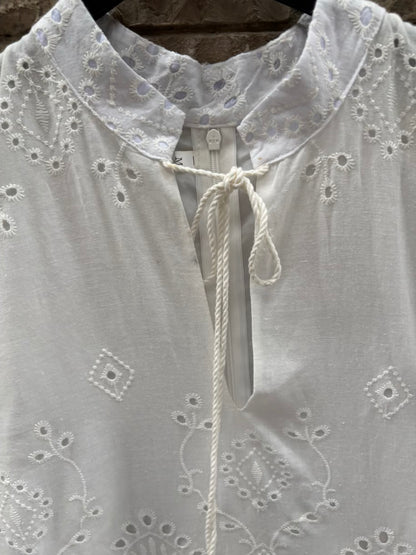 ZARA. Basic white T-shirt. TM
