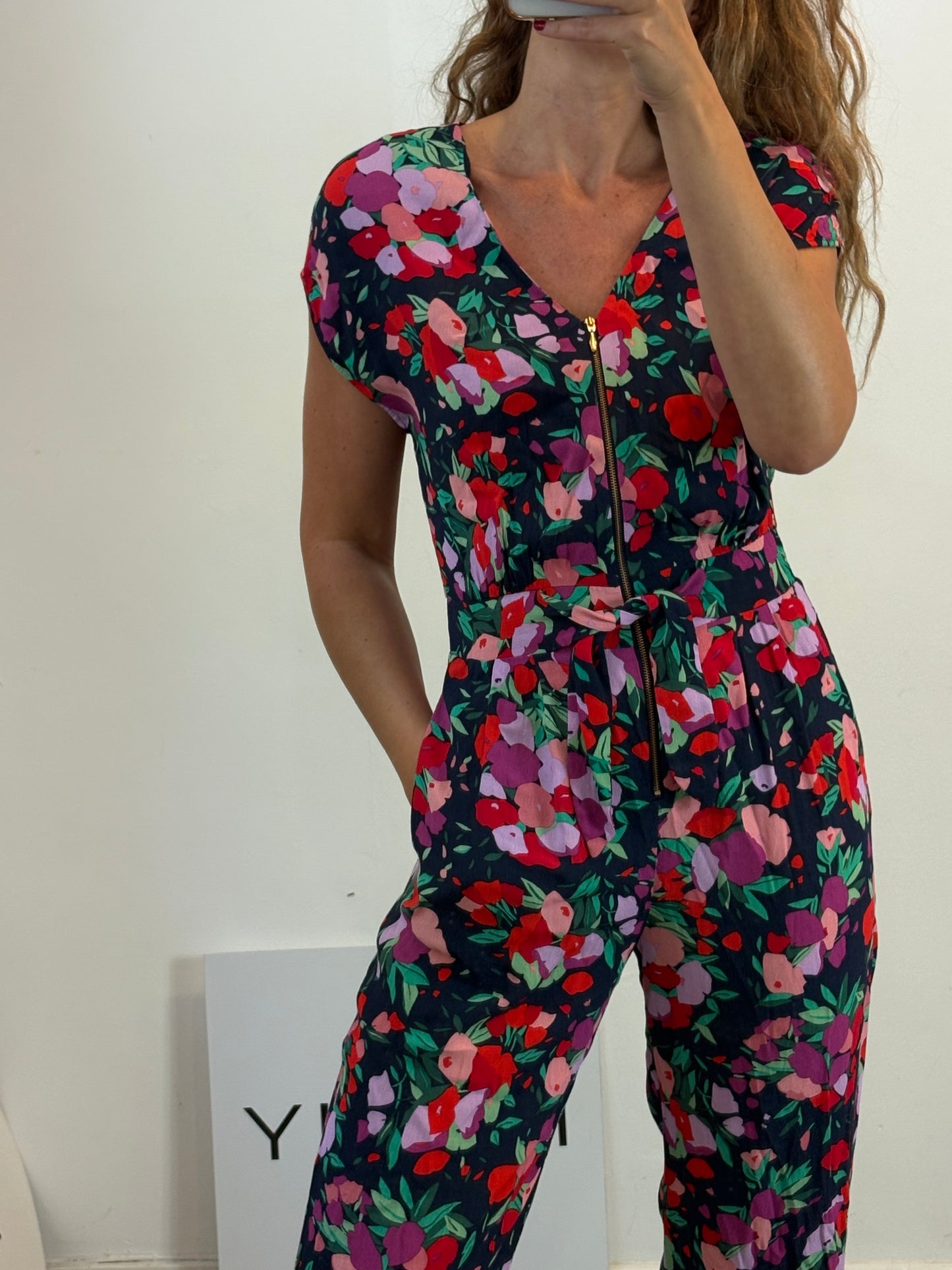 DES PETITS HAUTS. Mono largo estampado