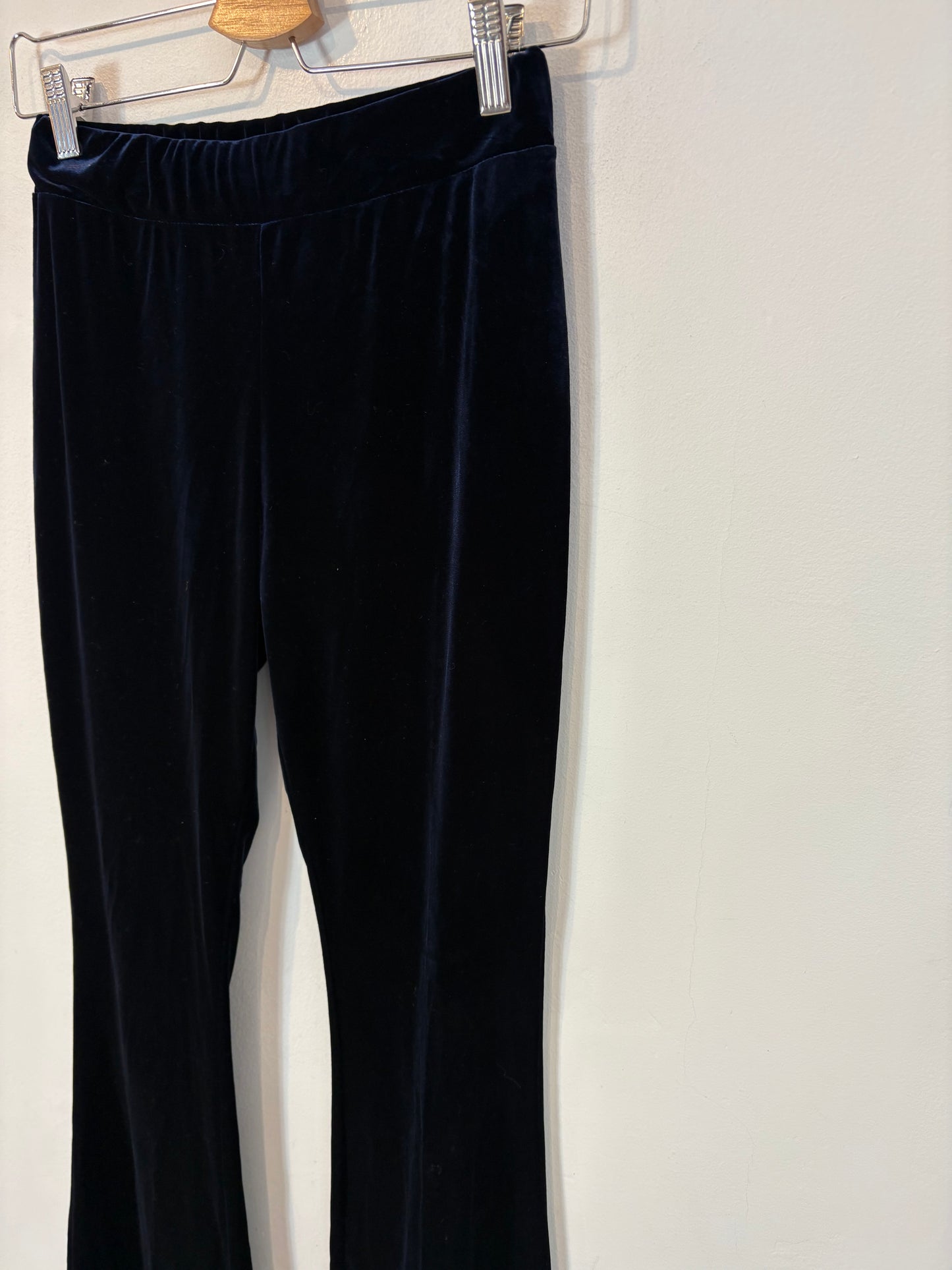 OTRAS. Conjunto terciopelo azul