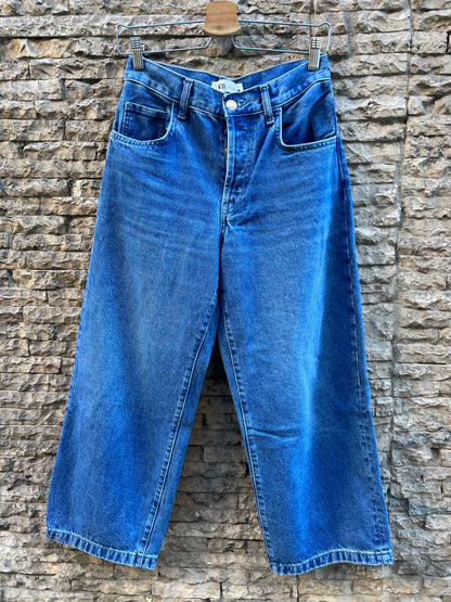 ZARA. Denim slouchy abotonado . T 34