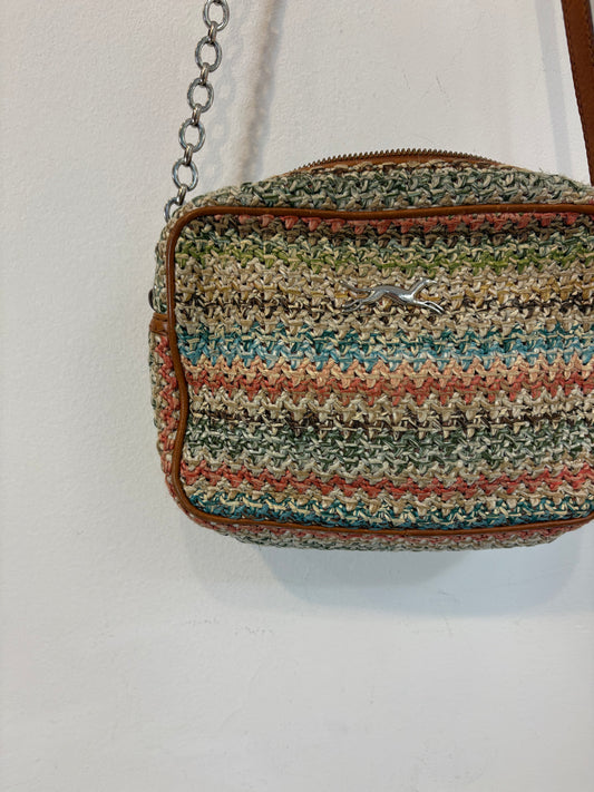BIMBA Y LOLA. Bolso trenzado colores