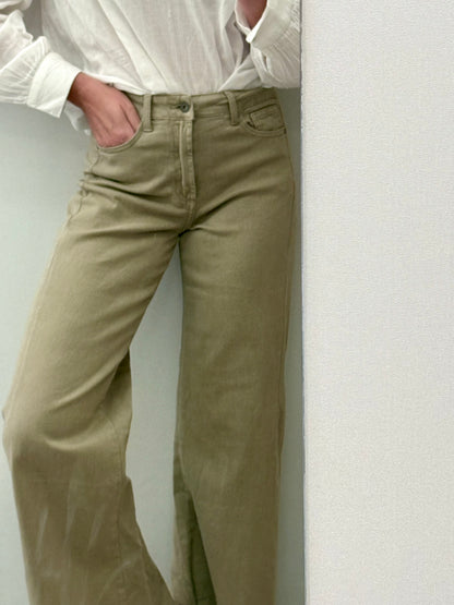 MIMAMUNI. Denim ligero pata ancha verde
