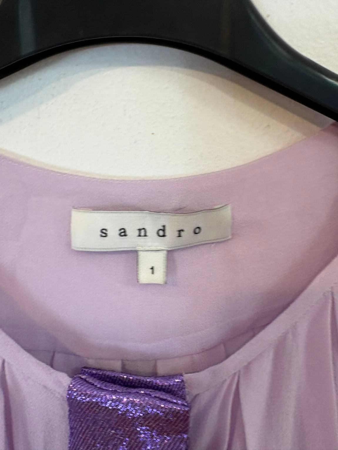 SANDRO. Top malva seda fluido