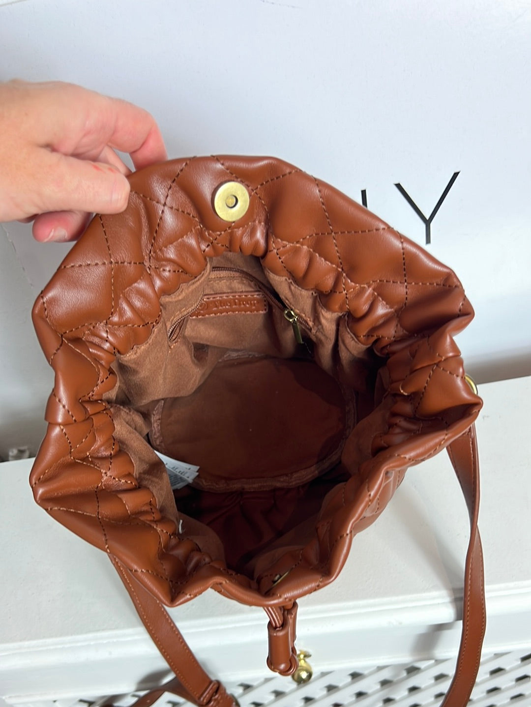 THE DROP. Bolso estilo saco marrón