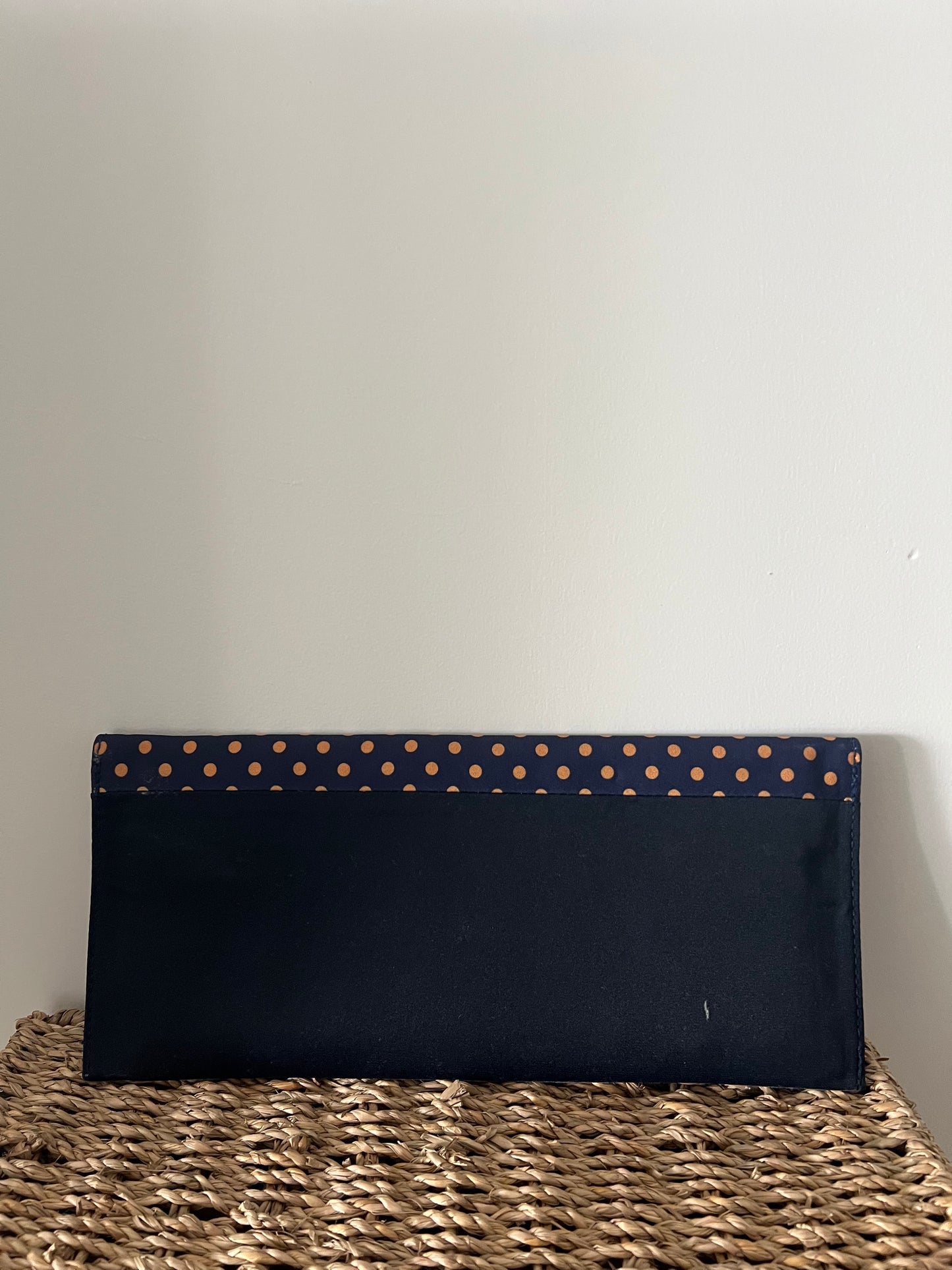 LODI. Cartera de mano lunares