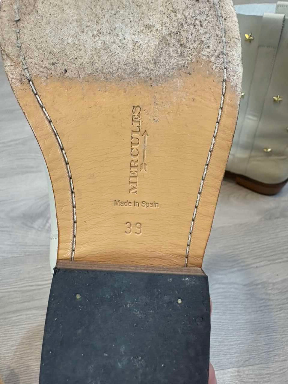 MERCULES. Botas piel estrellas. T 39