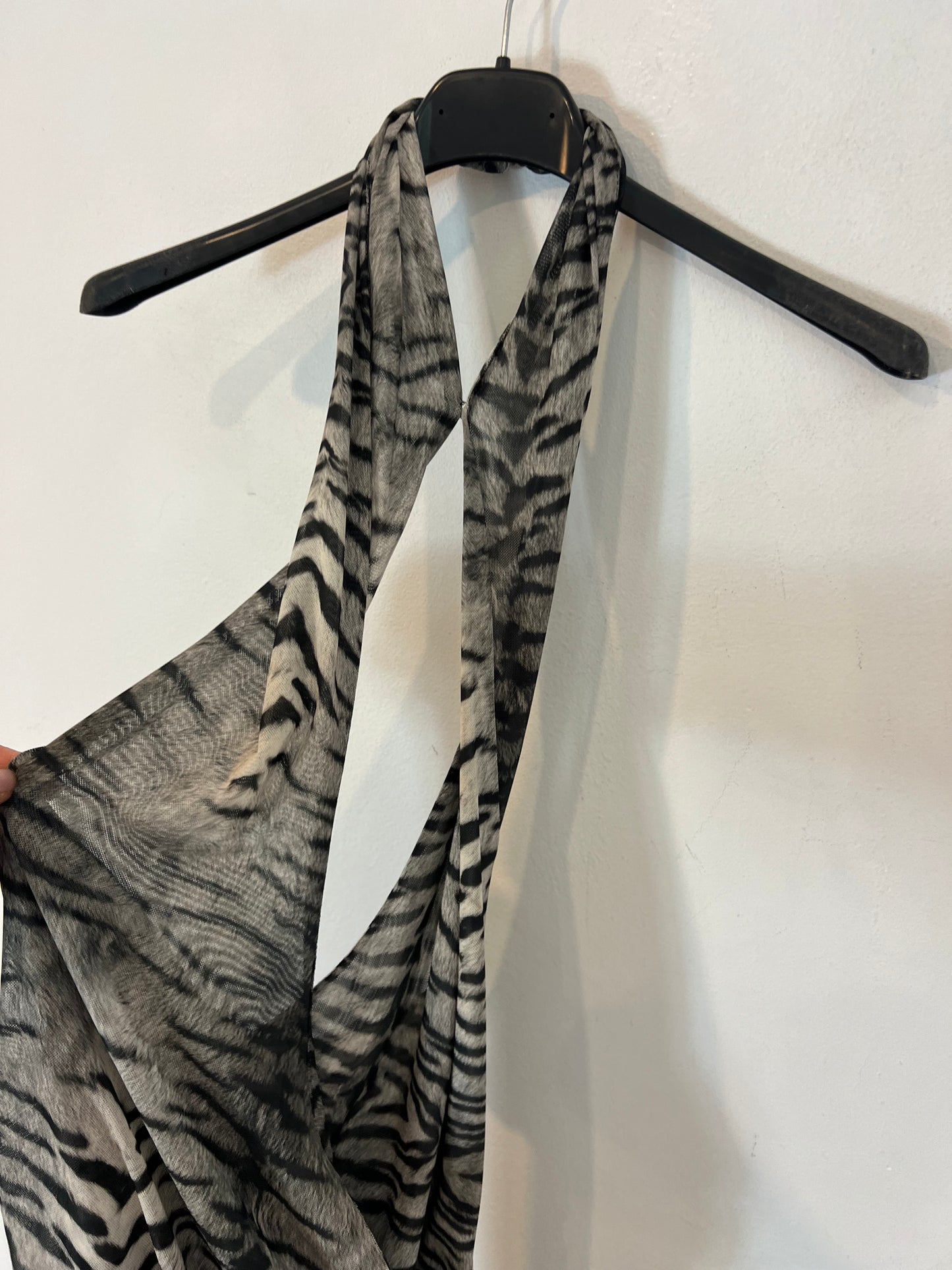 ZARA. Vestido midi tul elástico. T S